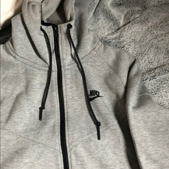 Nike Jacket - Picture 3 of 4